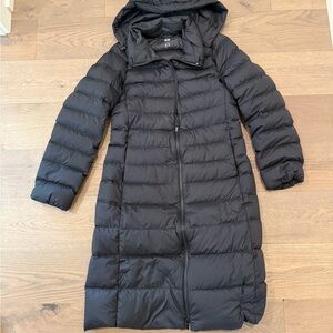 Uniqlo Women's Long Black ultra light down Puffer Jacket